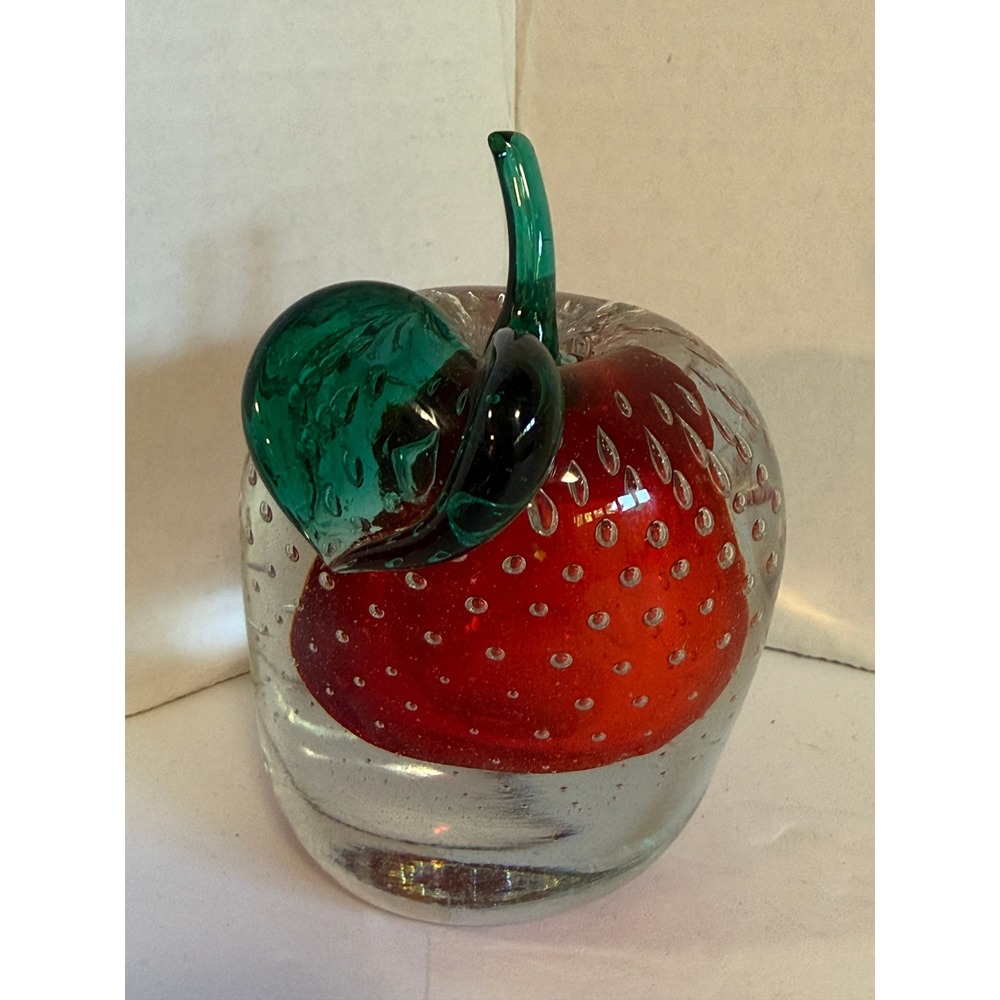 Vintage Art Glass Apple Paperweight Red Controlled Bubble Bullicante Green Leaf